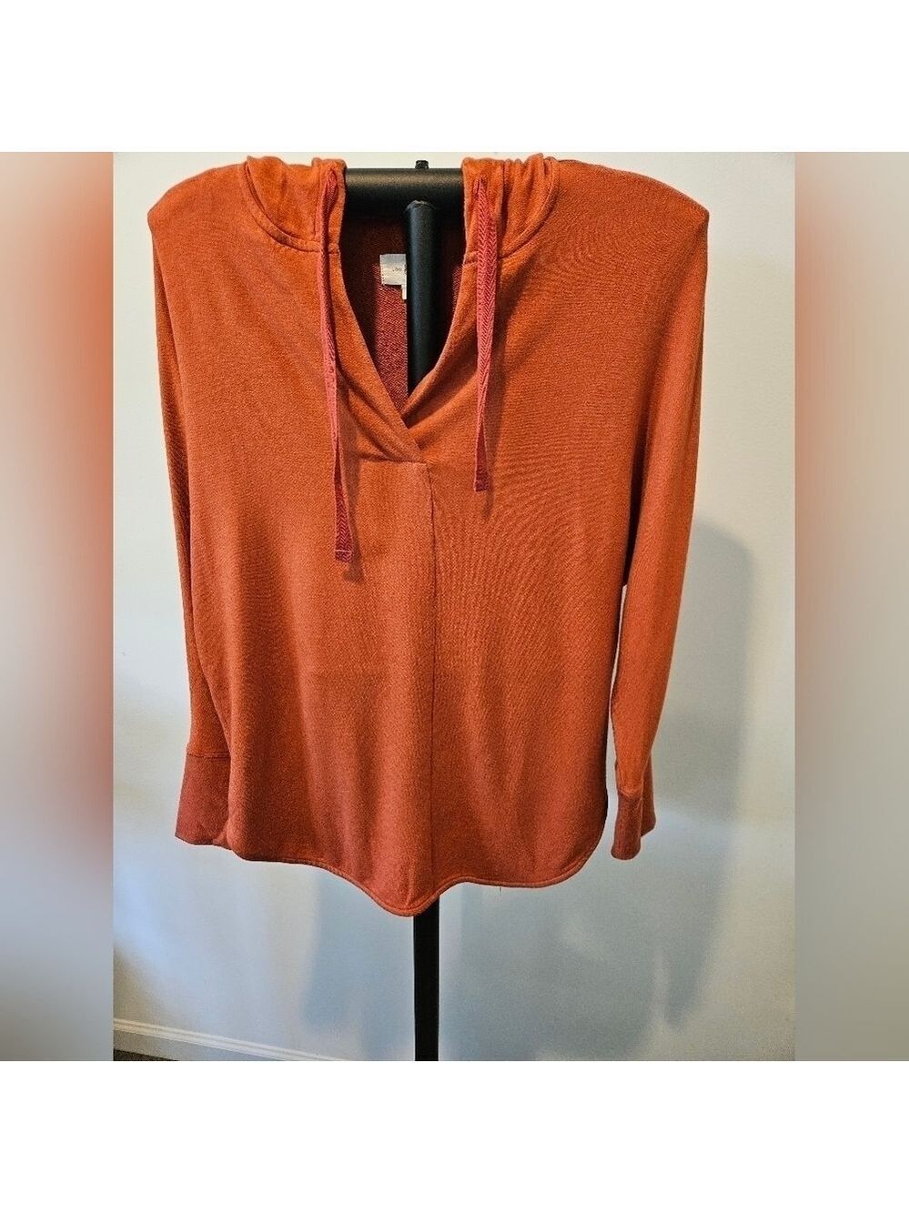 LOU & GREY BURNT ORANGE BUTTERY SOFT BATWING HOODIE SIZE SMALL